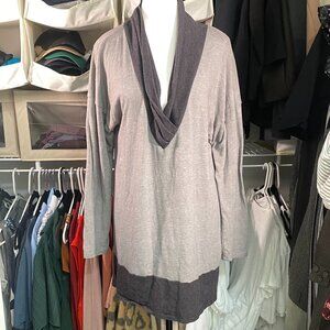 Emerald Size M long sleeved sweater in Grey with Deep Purple Trim